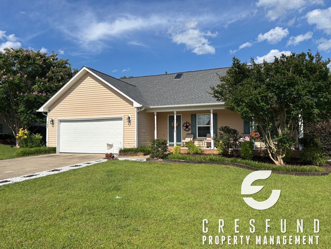 Building Photo - Coming Soon (End of July)  3Br 3 Bath Loca...