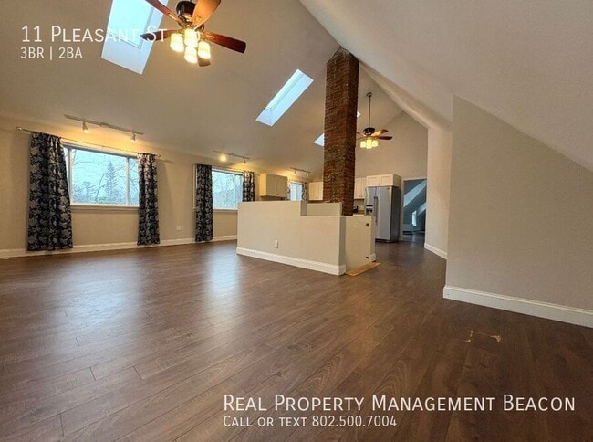 Building Photo - 11 Pleasant St