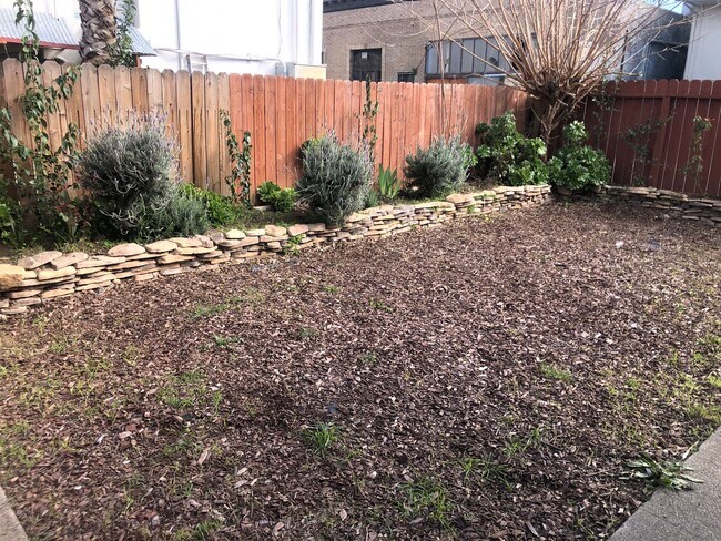 Building Photo - 620 Suisun St