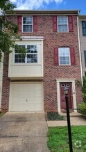 Building Photo - 206 Regina Ln