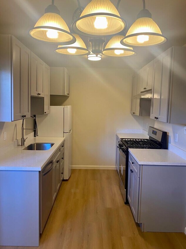 Foto principal - 5849 El Dorado Ave