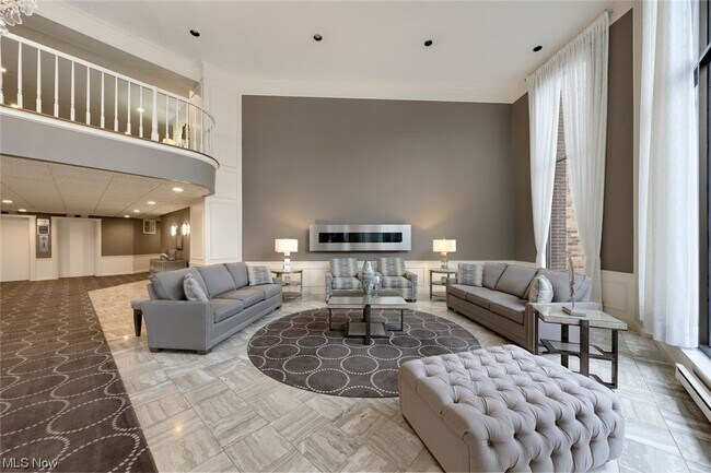 Foto del edificio - 2202 Acacia Park Dr