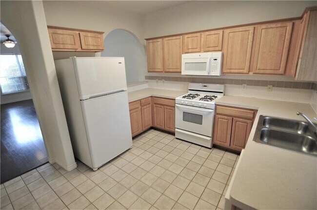 Building Photo - 12209 Abbey Glen Ln