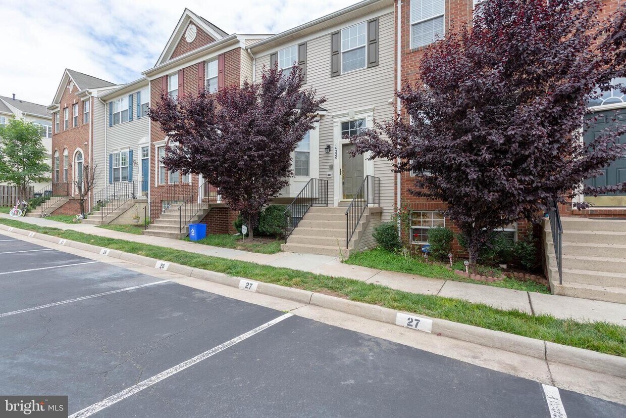 Primary Photo - 14220 Hunters Run Way