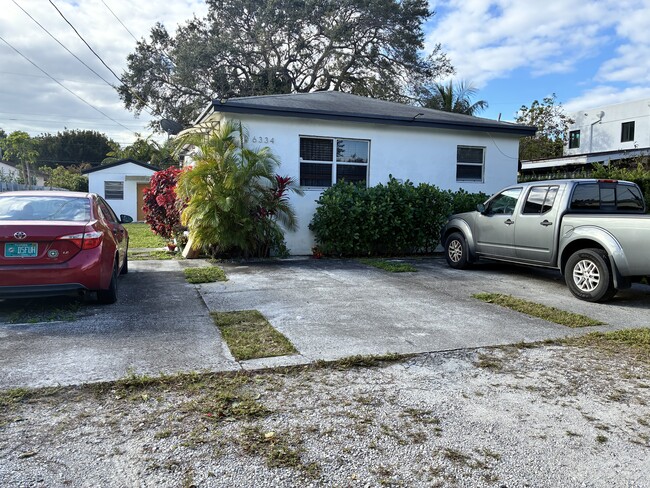Foto del edificio - 6334 SW 35th St