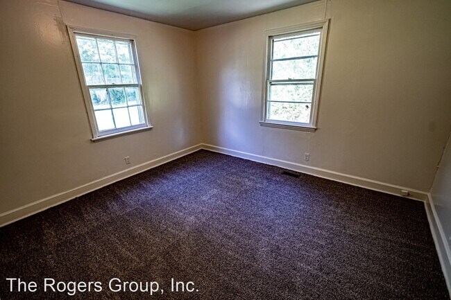 Building Photo - 2 br, 1 bath House - 520 Clark St.