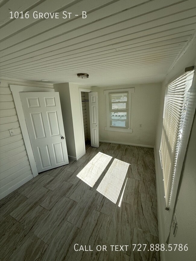 Building Photo - 1016 Grove St