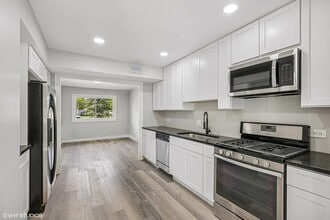 Building Photo - 1130 Sandpiper Ct