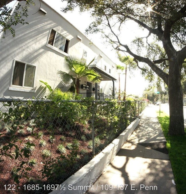 Foto del interior - 1685 N Summit Ave