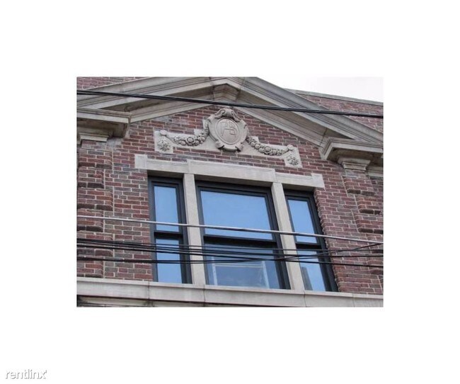 Building Photo - 1804 E Hazzard St