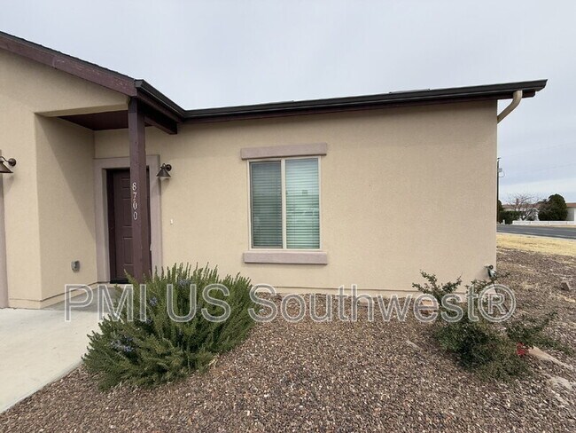 Building Photo - 8700 E Loos Dr