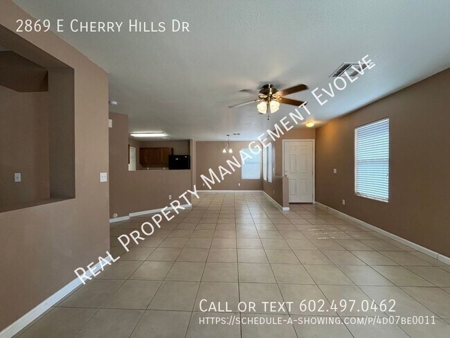 Foto del edificio - 2869 E Cherry Hills Dr
