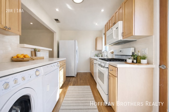 Building Photo - 2822 11th St