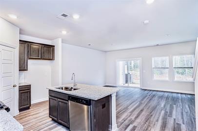 Building Photo - 206 Telford Dr