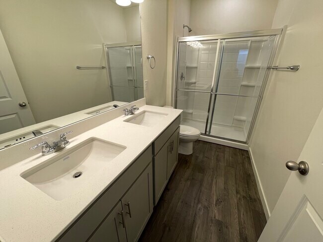 Building Photo - 10165 Castor Dr