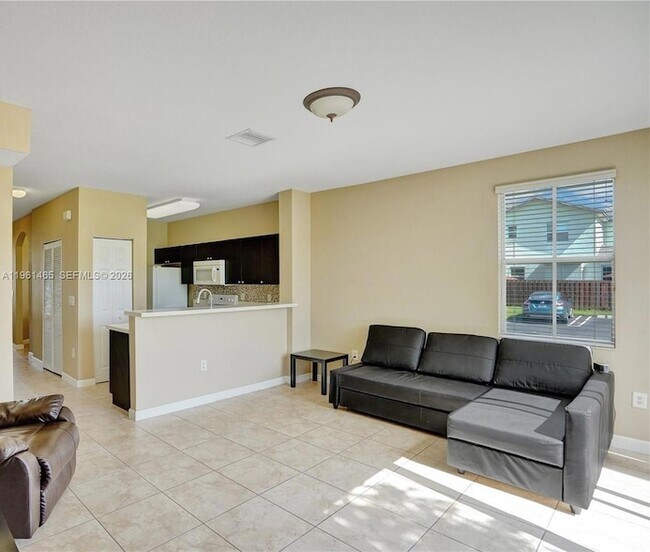 Foto del edificio - 205 SE 29th Terrace