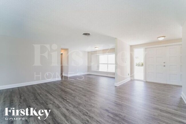 Foto del edificio - 76 Oakland Hills Ct
