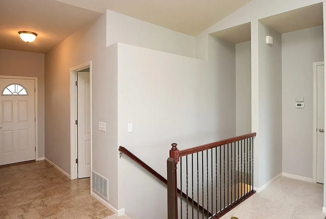 Building Photo - Spacious 3-Bedroom in a Desirable Southwest Location!!