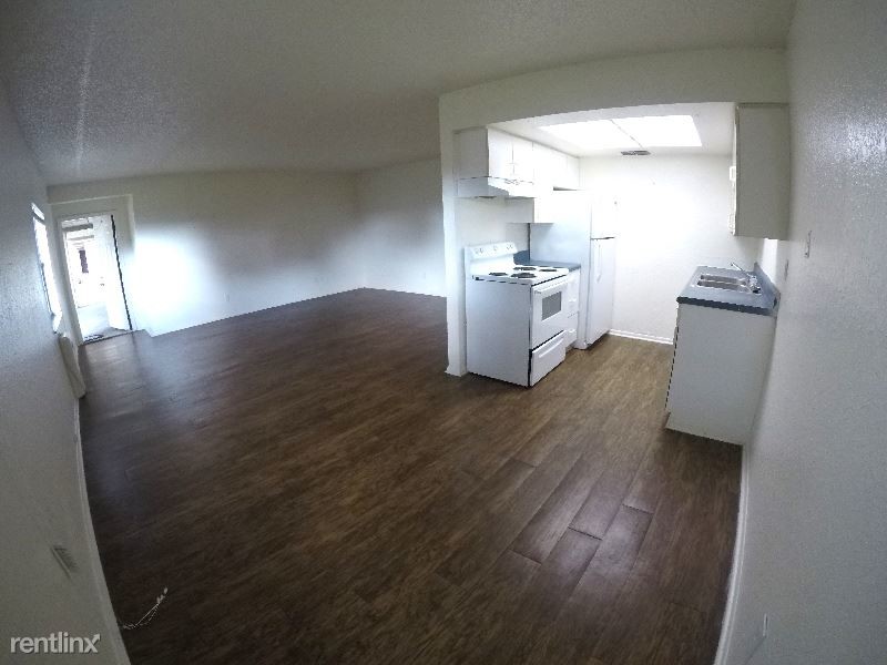 Foto principal - 770 Starkey Rd