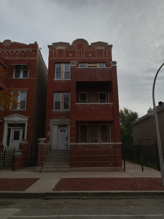 Primary Photo - 1533 S Ridgeway Ave