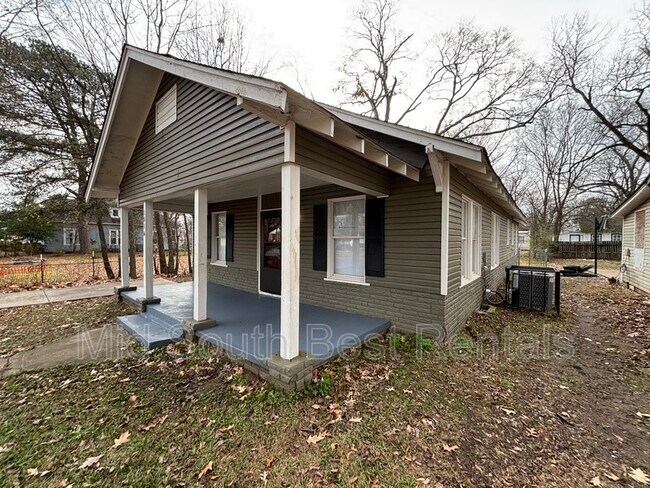 Foto del edificio - 1516 W Long 17th St