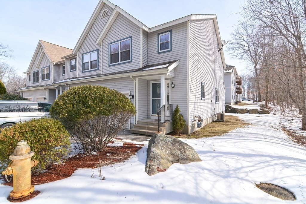 116 Weatherstone Dr Unit 116, Worcester, MA 01604 Condo for Rent in