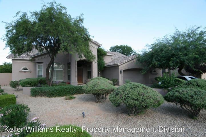 Primary Photo - 1081 N Brandon Dr