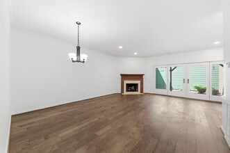 Building Photo - 8614 Oakford Dr