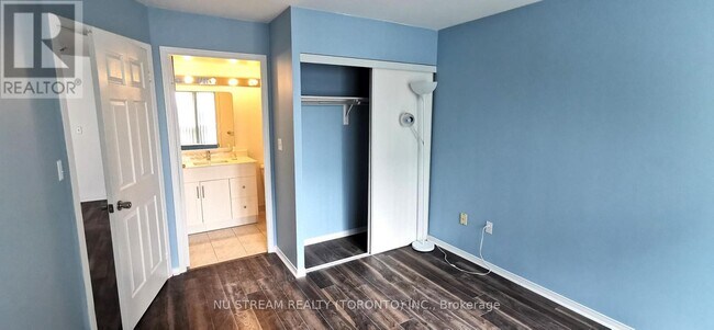 Photo du bâtiment - 3 Pemberton Ave