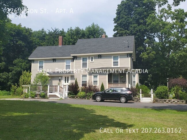 Foto del edificio - Very Spacious & Luxurious Living in Bangor...