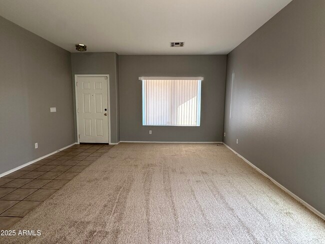 Foto del edificio - 14244 W Weldon Ave