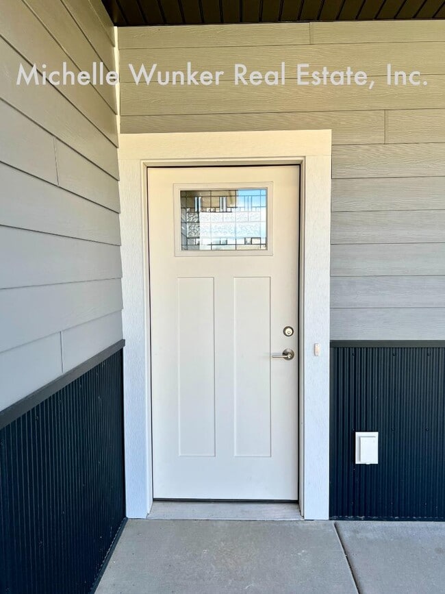 Building Photo - 6330 Beckville ln