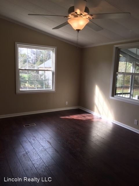 Building Photo - 3 br, 2 bath House - 5007 Lamplighter Road*
