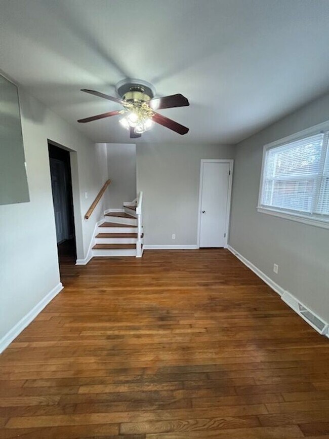 Foto del edificio - 1503 Roanoke Rd