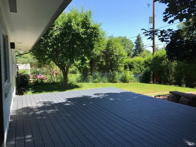 Foto del edificio - 4 Bed 2 Bath Home in South Boulder!