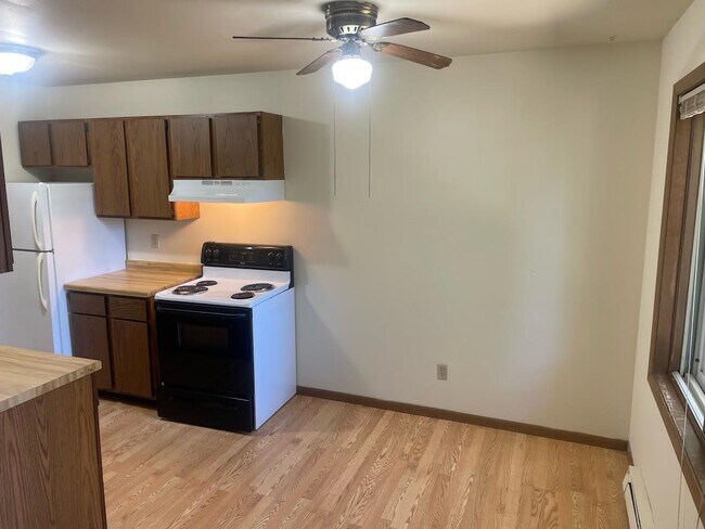 Foto del edificio - 914-16 N Oak St