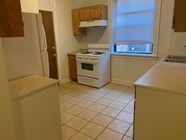 kitchen - 6738 S East End Ave