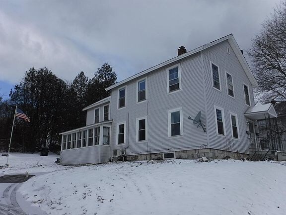 Foto del edificio - 9 Evergreen Ave