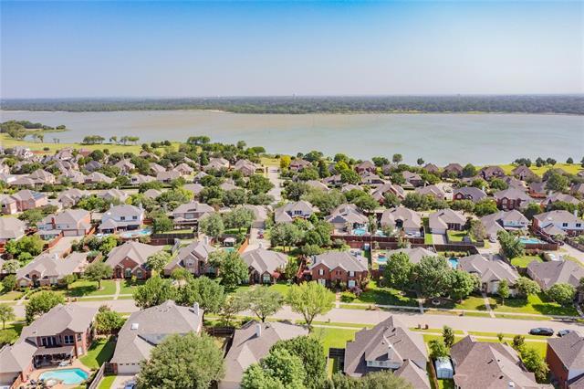 Foto del edificio - 1610 Lake Bluff Dr