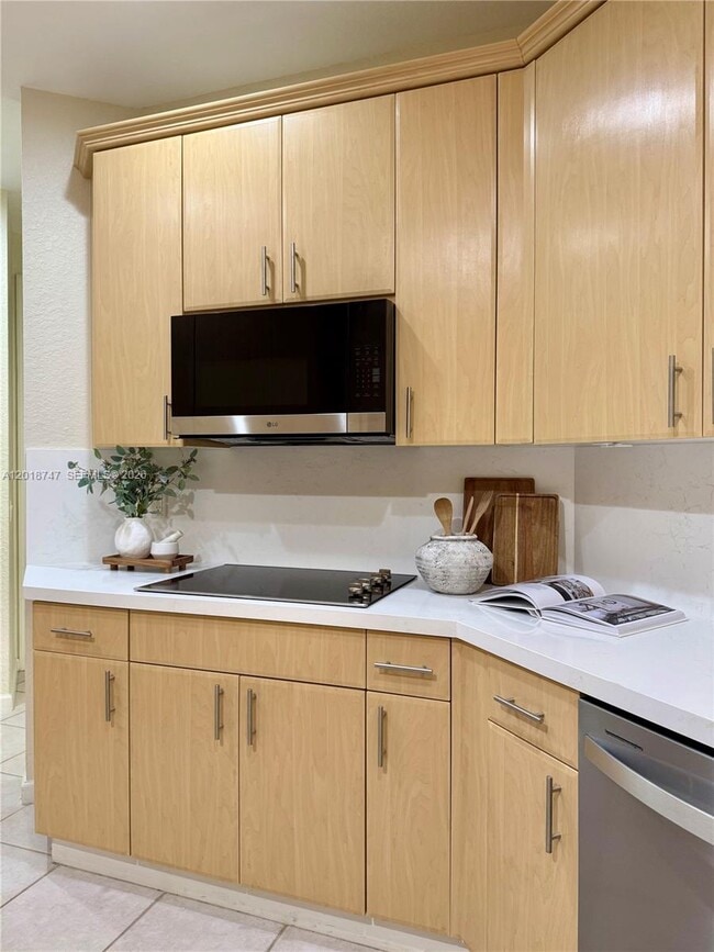 Building Photo - 2816 Kinsington Cir