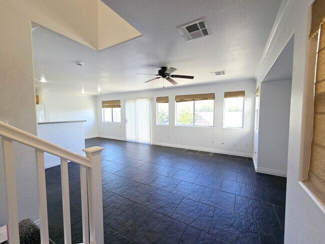 Building Photo - FANTASTIC TWO STORY HOME LOCATED IN THE SO...