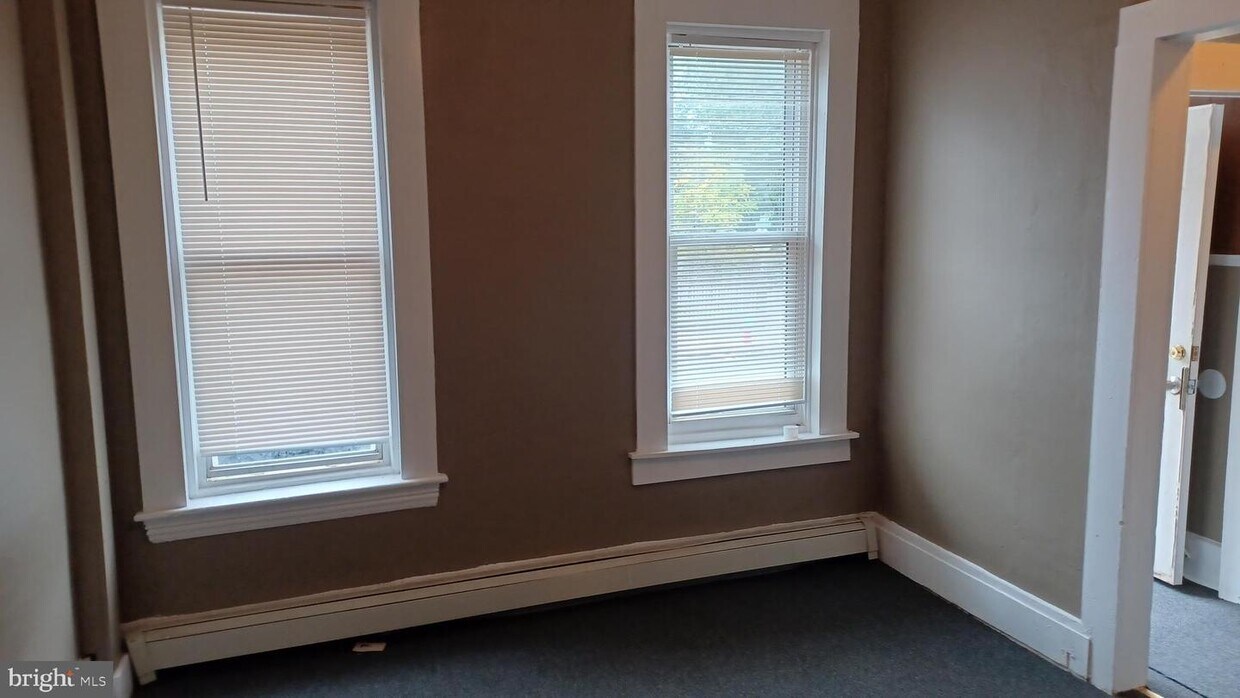 Primary Photo - 411 N Montgomery St