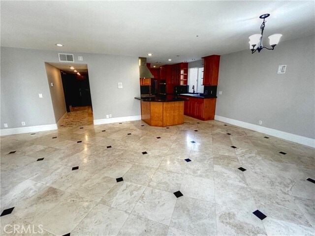 Foto del edificio - 113 Avenida Lucia