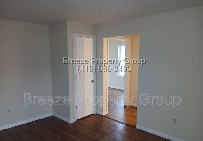 Building Photo - 524 Nova St