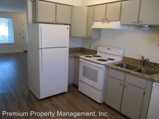 Foto del edificio - 1031-1041 7th St NW