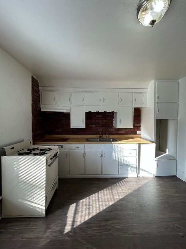 Foto del edificio - 210 S 4th St