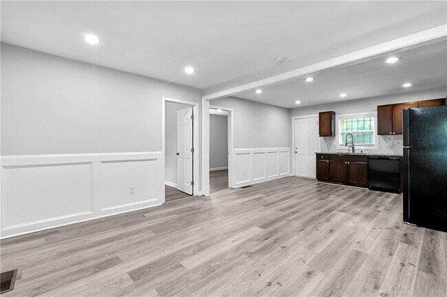 Foto del edificio - 16 Wadley St NW