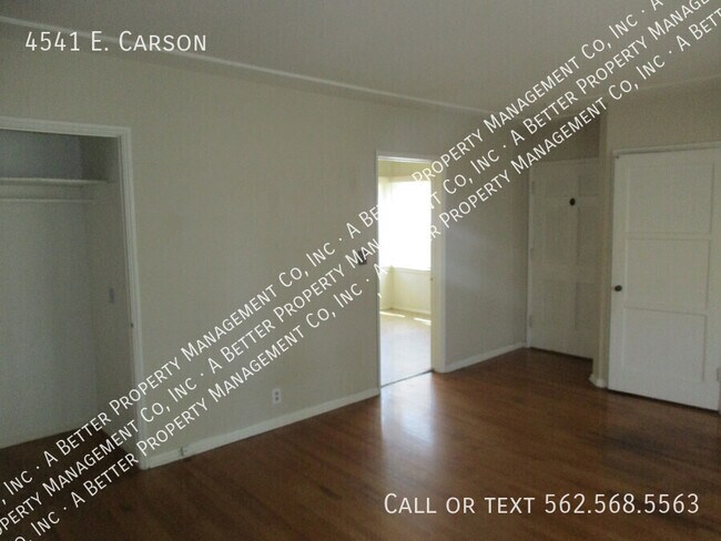 Foto del edificio - 4541 E. Carson-