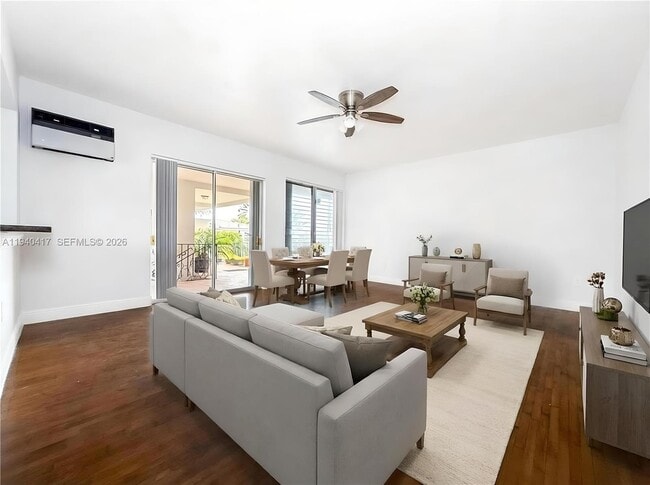 Foto del edificio - 1316 NE 105th St