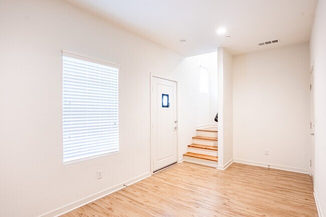 Foto del edificio - 3556 W Savanna St